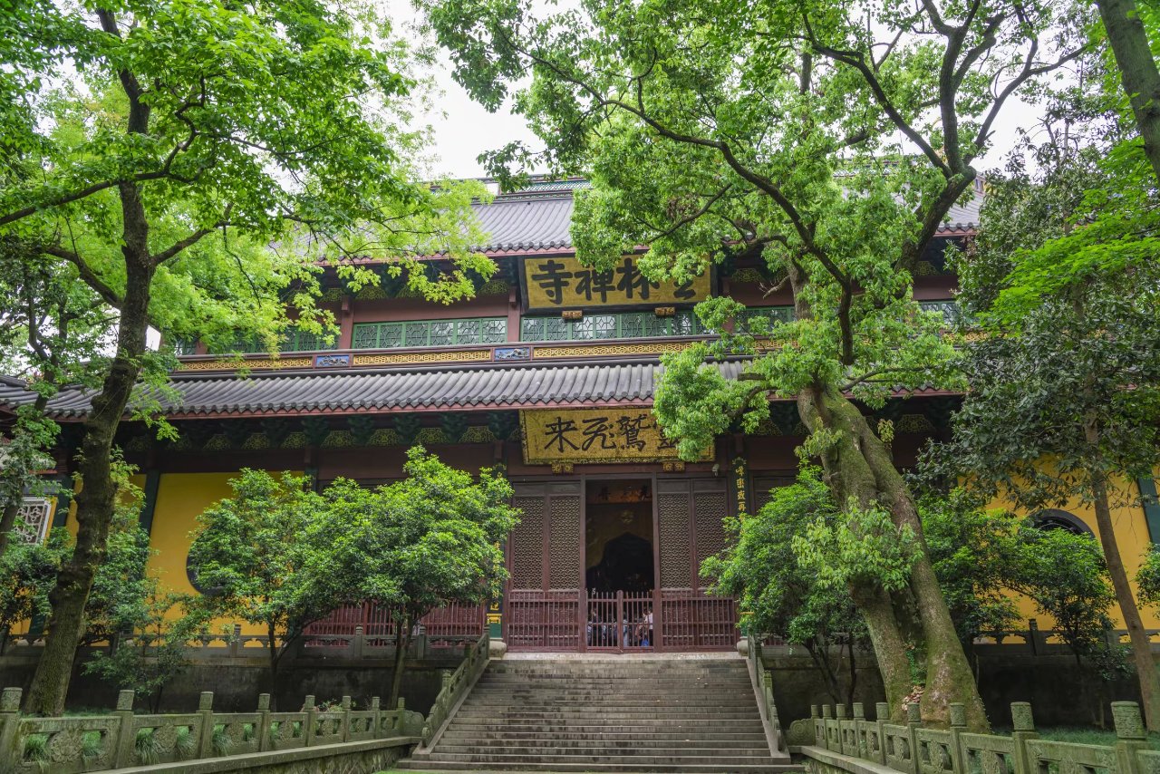 Lingyin Temple 2